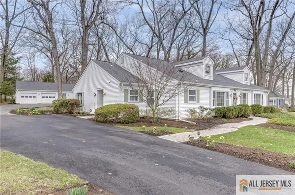 $748,000 | 321 A Sharon Way, Unit 321A, Monroe Township, NJ 08831