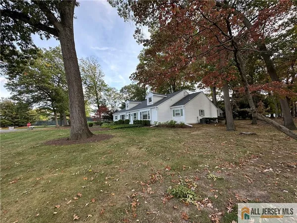 $748,000 | 321 A Sharon Way, Unit 321A, Monroe Township, NJ 08831