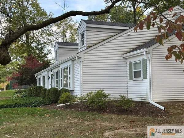 $748,000 | 321 A Sharon Way, Unit 321A, Monroe Township, NJ 08831