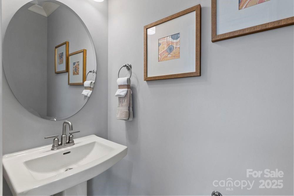 3013 Rexton Lane Charlotte, NC 28262 - Photo 11 of 26