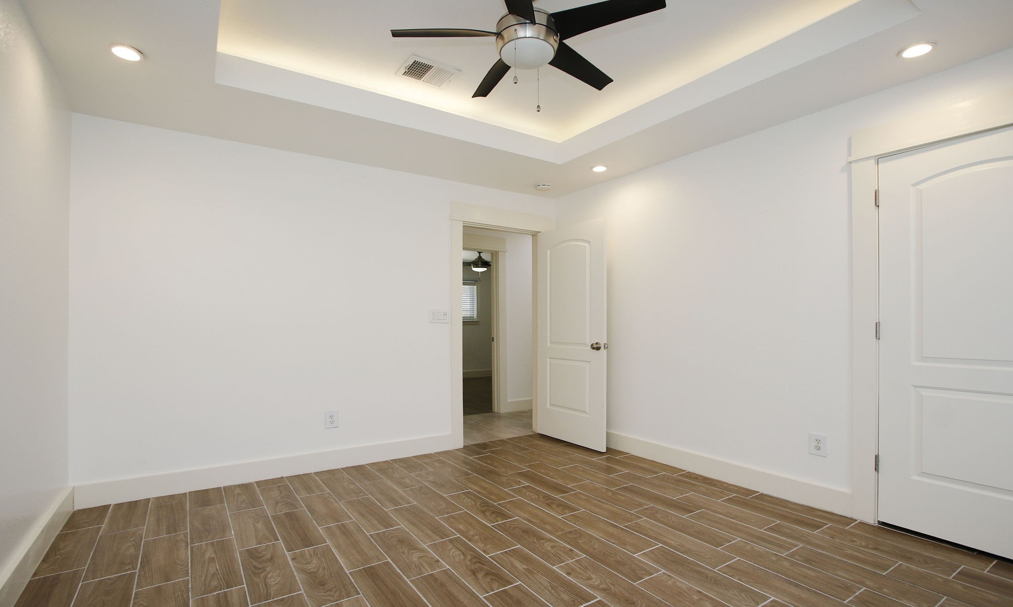 10611 Deerwood Road Houston, TX 77042 - Photo 28 of 47 a view of an empty room