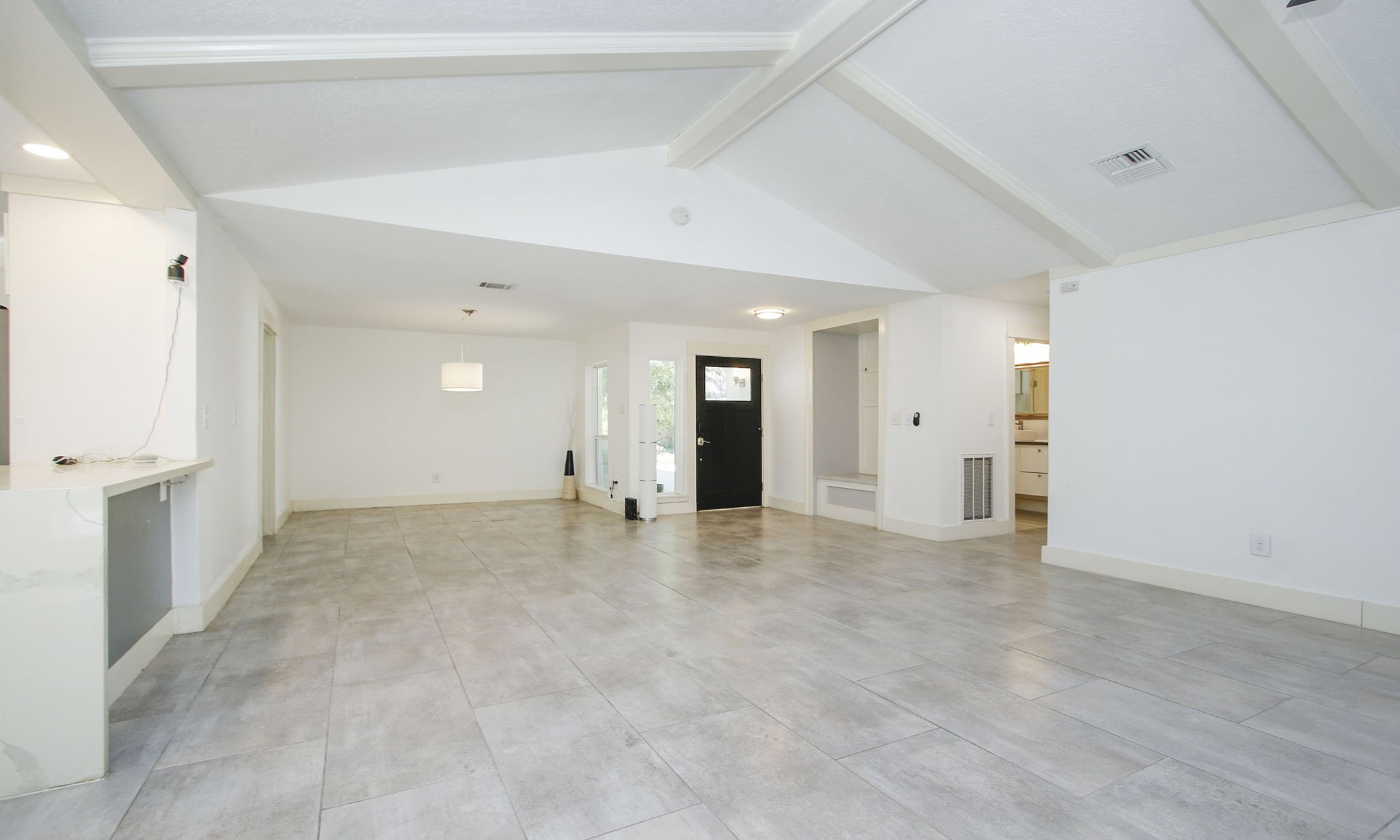 10611 Deerwood Road Houston, TX 77042 - Photo 8 of 47