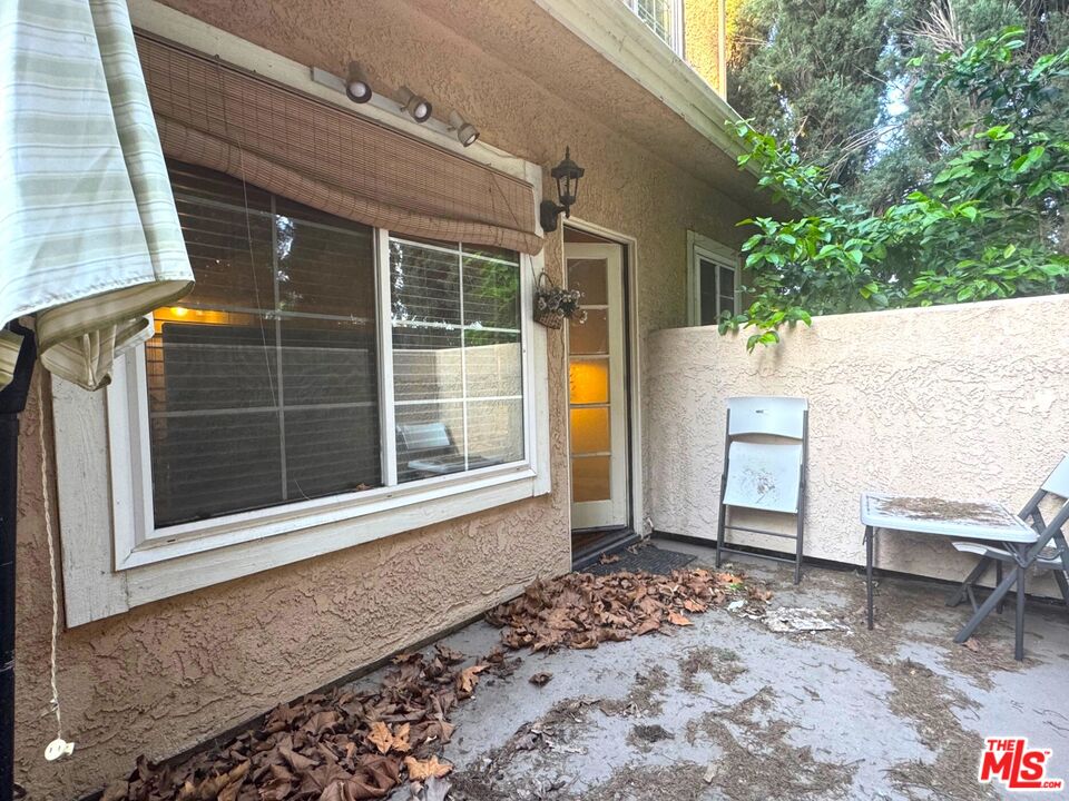 19928 Chase Street, Unit 27 Winnetka, CA 91306 - Photo 14 of 18 a view of a door of the house