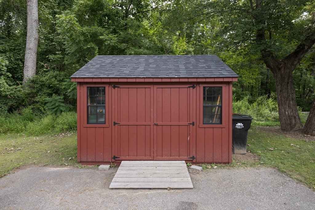 149 Berry Corner Road Charlton, MA 01507 - Photo 27 of 32 Gallery Image 27