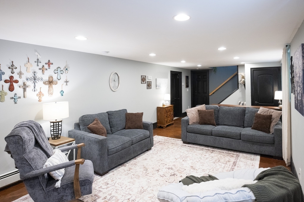 149 Berry Corner Road Charlton, MA 01507 - Photo 7 of 32 Gallery Image 7