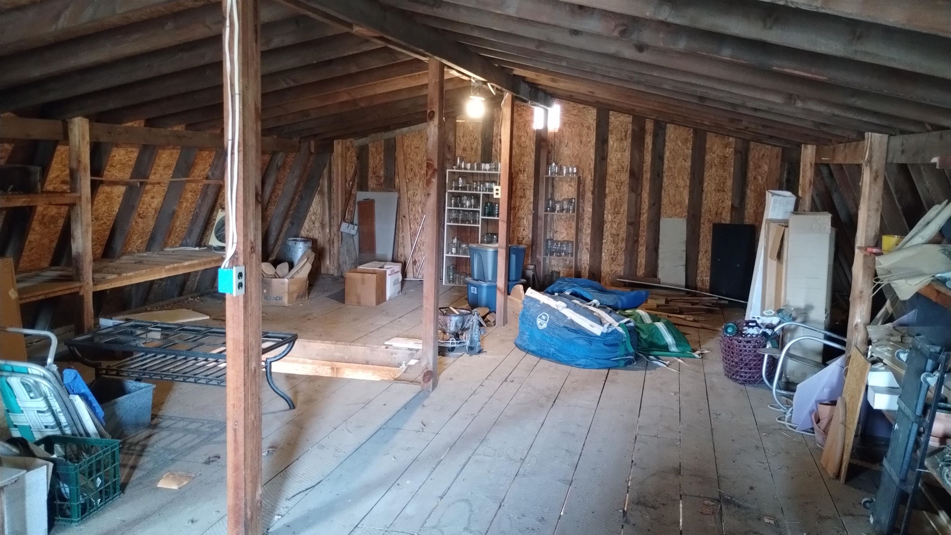 13686 Clark Road Charlevoix, MI 49720 - Photo 37 of 47 1931441-6a1eb312-2ab7-4764-a8d1-2df6f051168a.JPG
