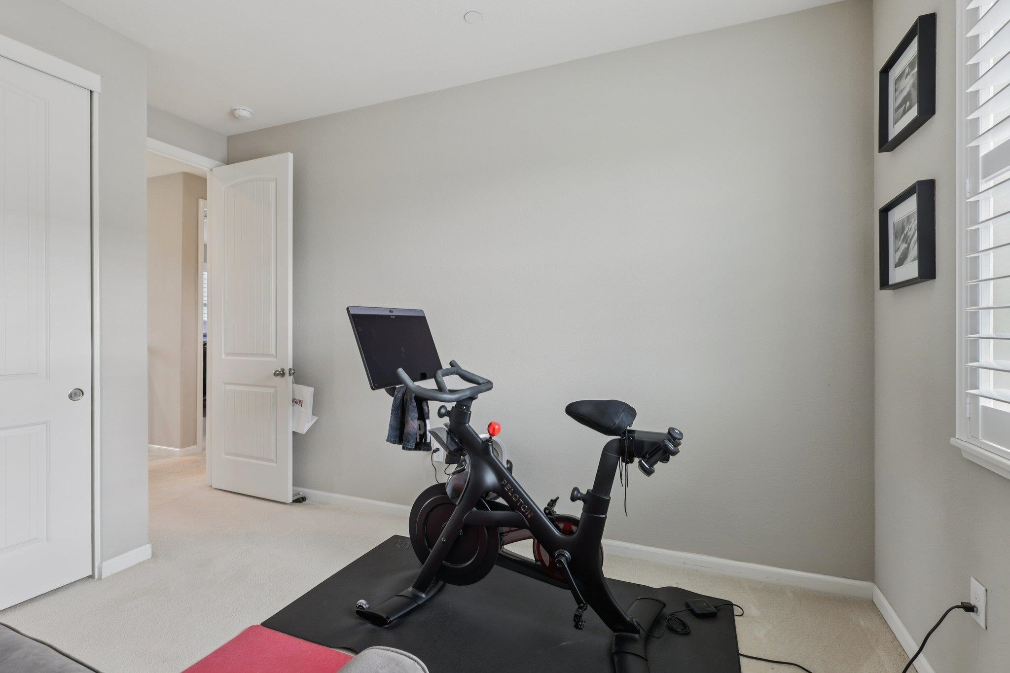 165 Little Ranch Circle Oakley, CA 94561 - Photo 26 of 60 Exercise area featuring light carpet and baseboards