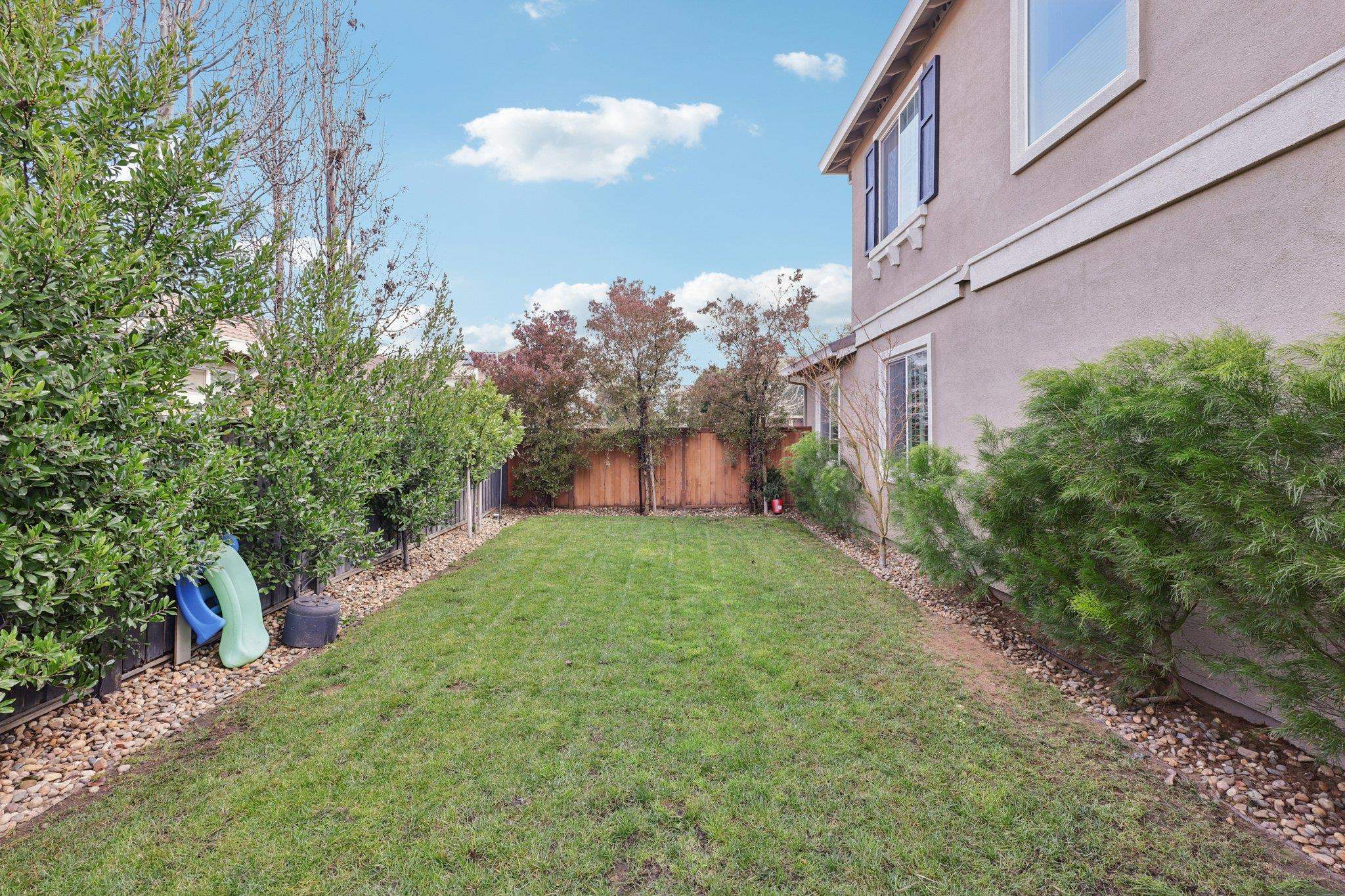 165 Little Ranch Circle Oakley, CA 94561 - Photo 41 of 60 View of fenced backyard