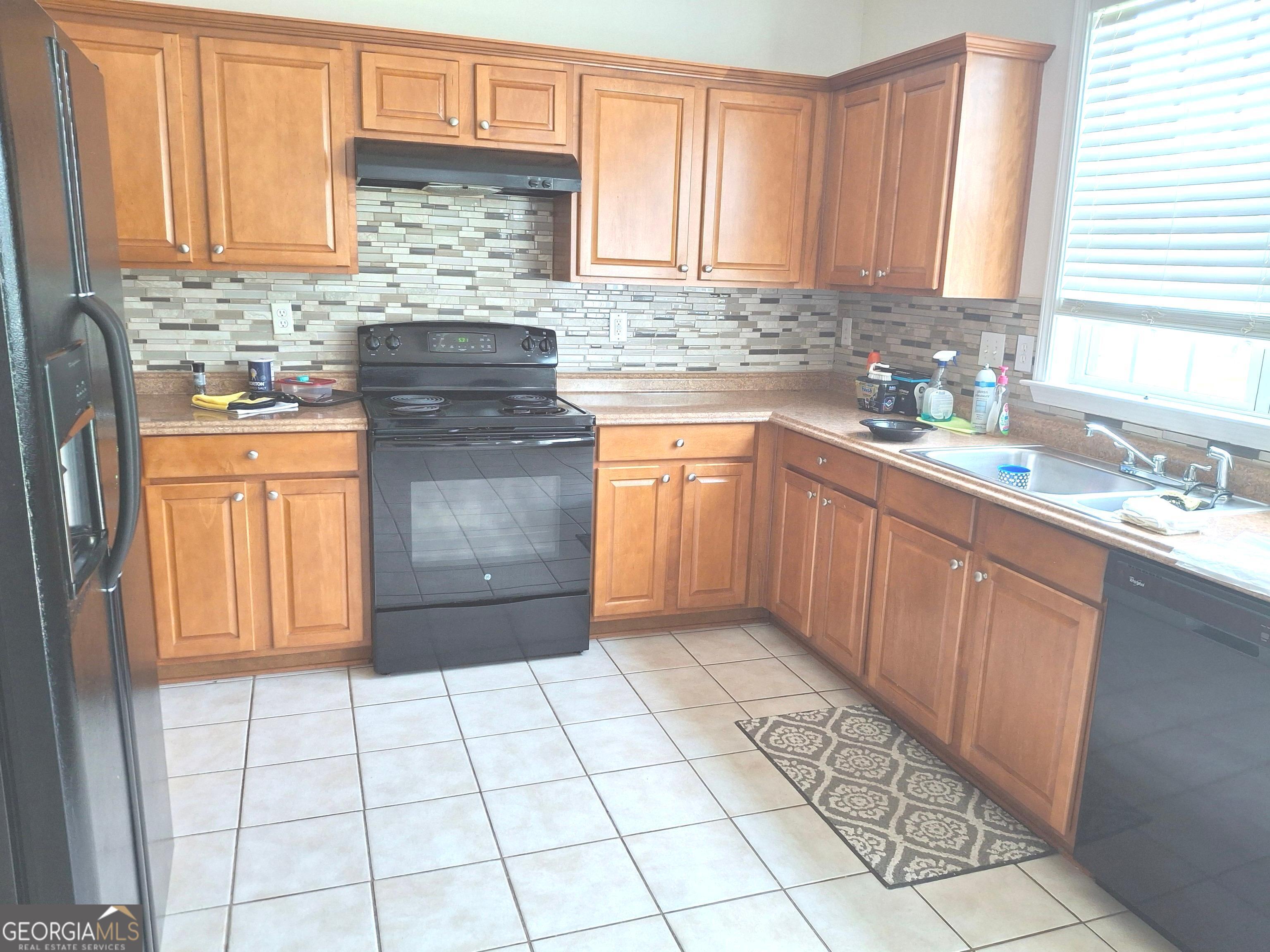 8955 Ruel Lane Suwanee, GA 30024 - Photo 6 of 13