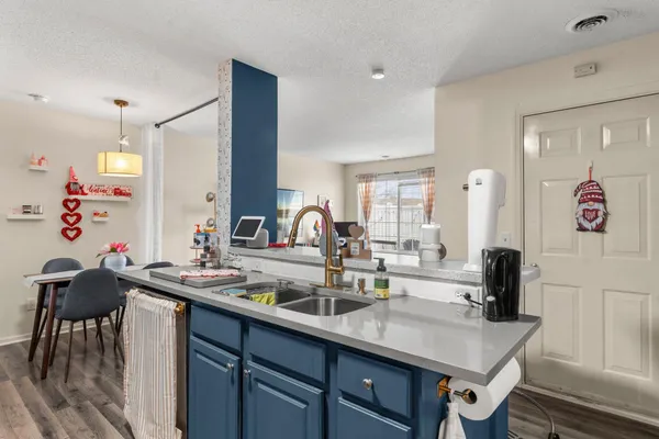 $224,500 | 6292 158th Street West, Unit 66, Apple Valley, MN 55124