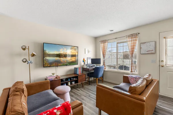 $224,500 | 6292 158th Street West, Unit 66, Apple Valley, MN 55124