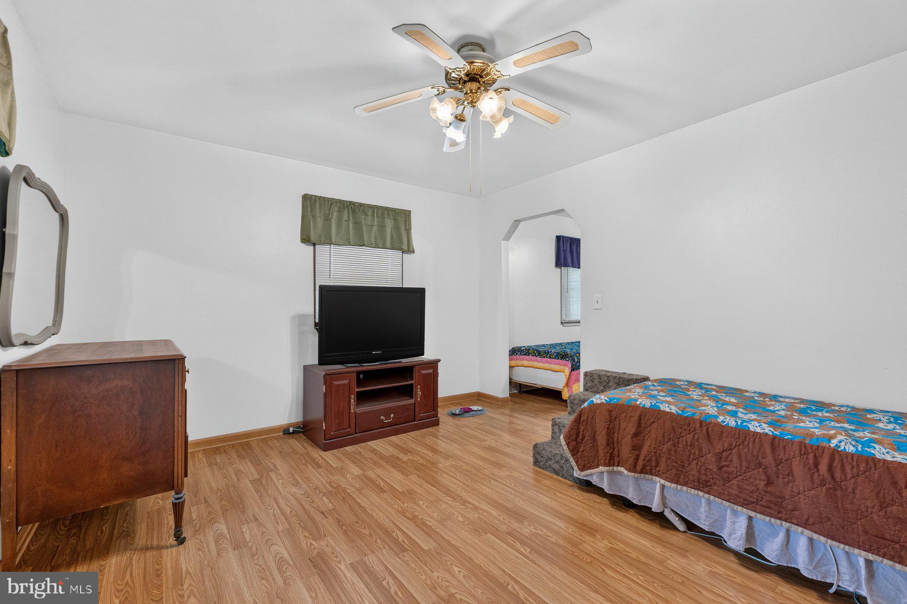 328 Sansbury Road Friendship, MD 20758 - Photo 26 of 35 Primary Suite