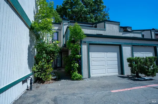 $365,000 | 299 Shasta Drive, Unit 26, Vacaville, CA 95687