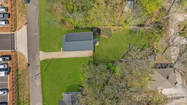 $300,000 | 318 North Avon Street, Gastonia, NC 28054