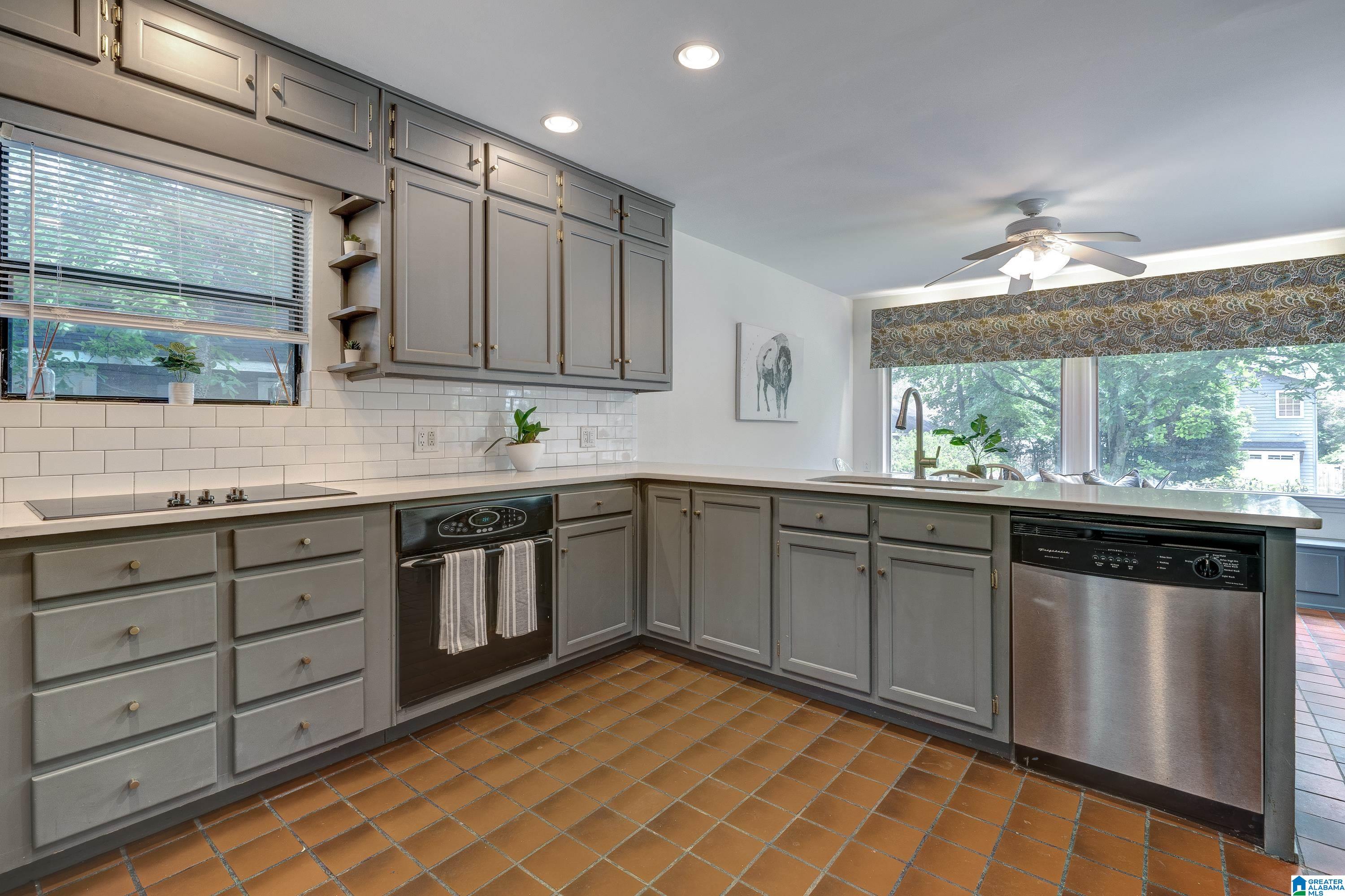 1503 Oxmoor Road Birmingham, AL 35209 - Photo 12 of 39