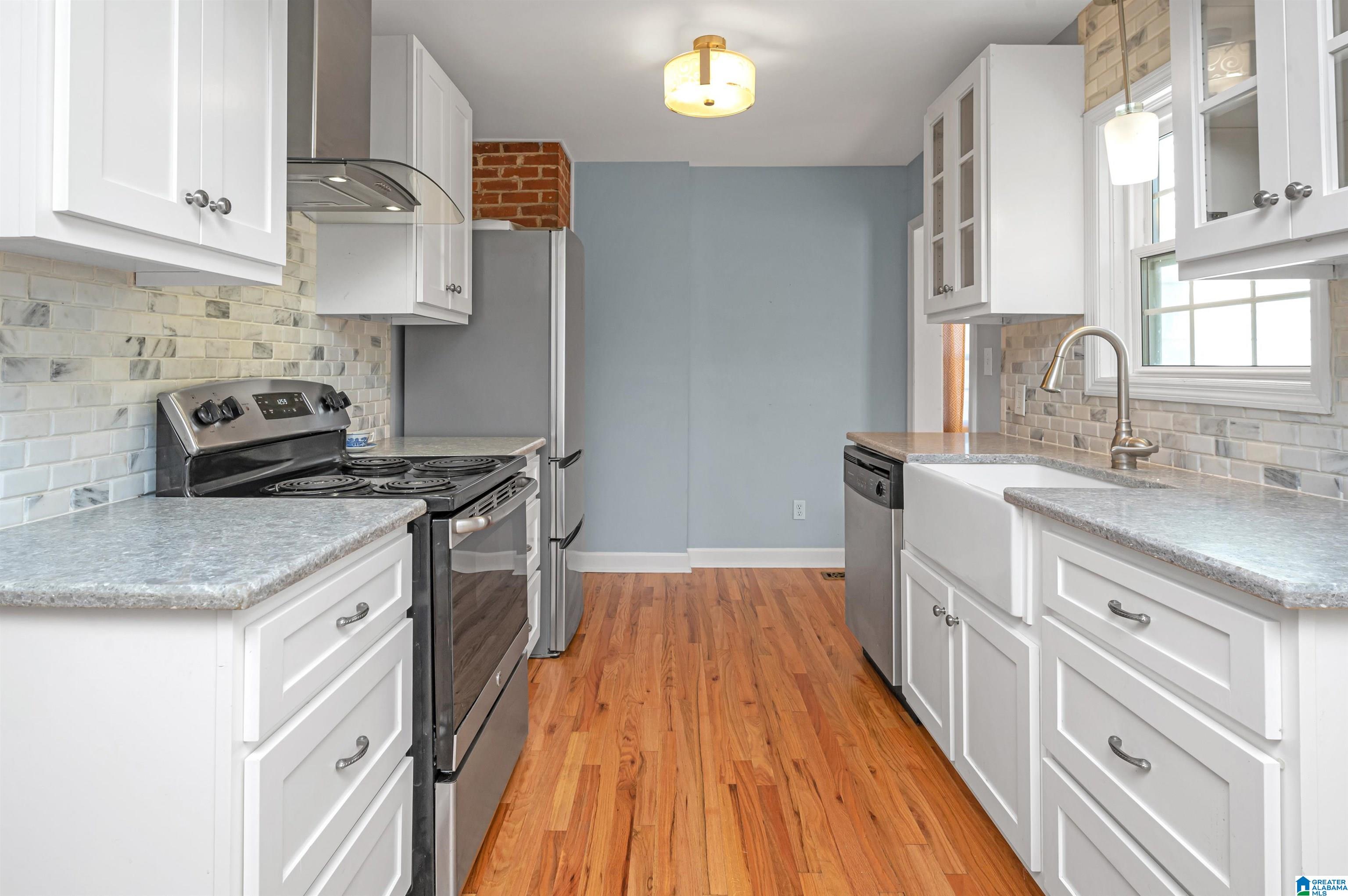 415 East Coffee Street Talladega, AL 35160 - Photo 15 of 42