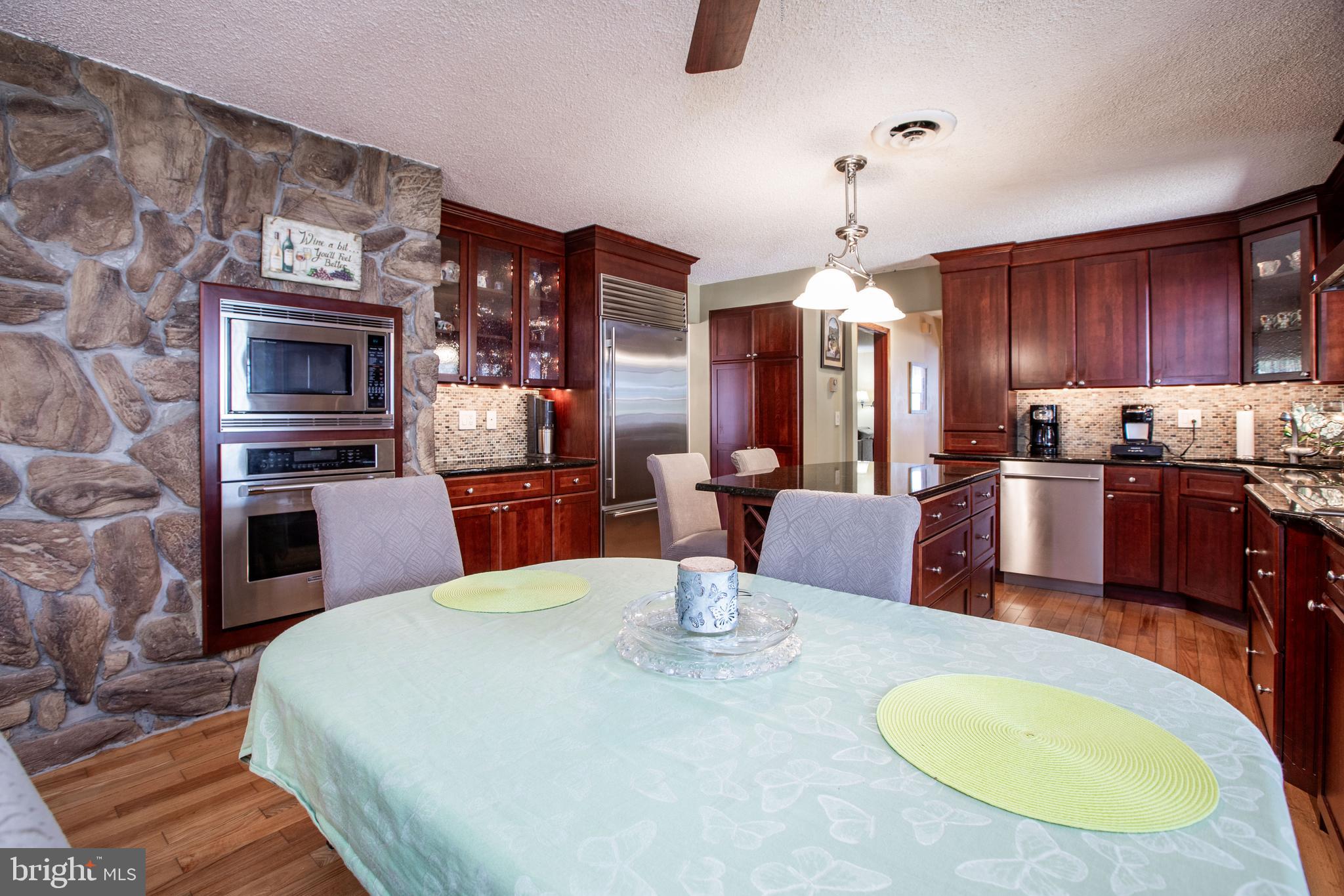 12 Millstream Road Cream Ridge, NJ 08514 - Photo 24 of 76 Dining Area