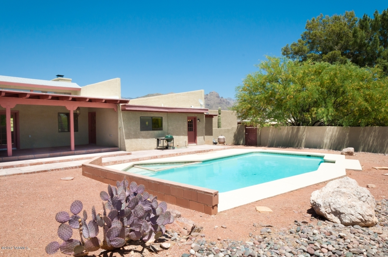 8322 East Snyder Road Tucson, AZ 85750 - Photo 1 of 50