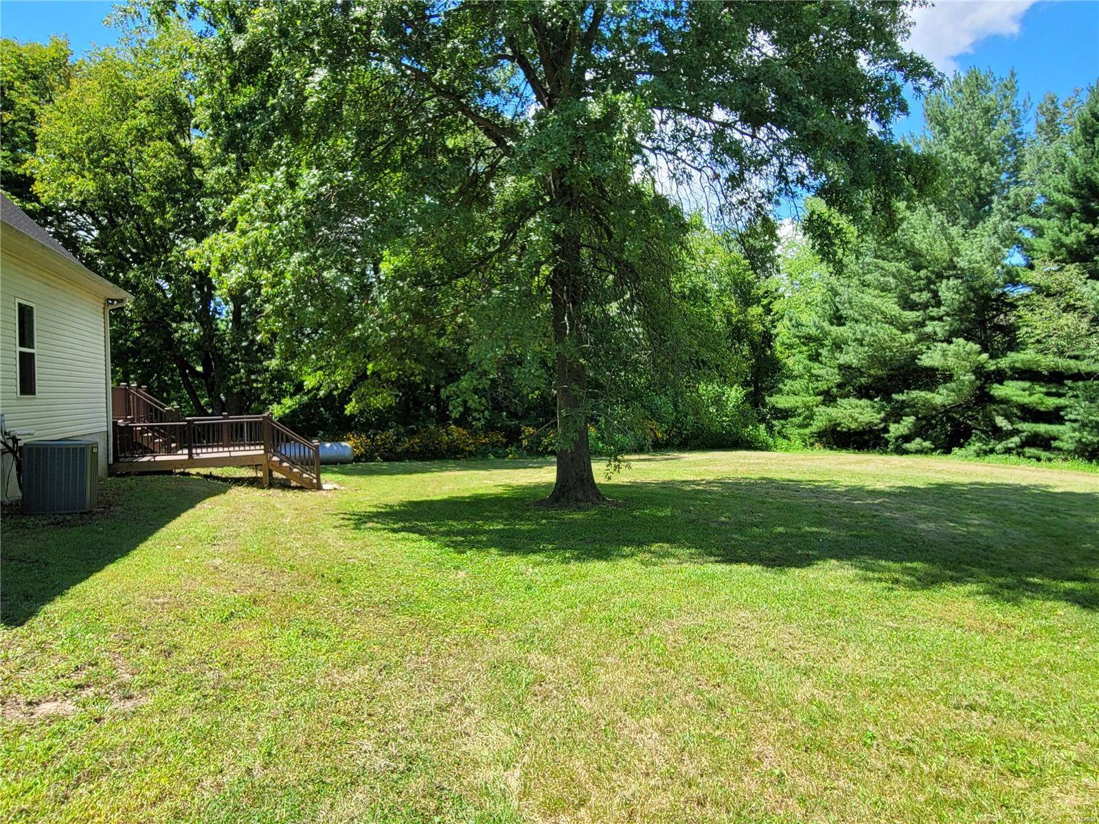 8103 Wood Station Road Alton, IL 62002 - Photo 29 of 43