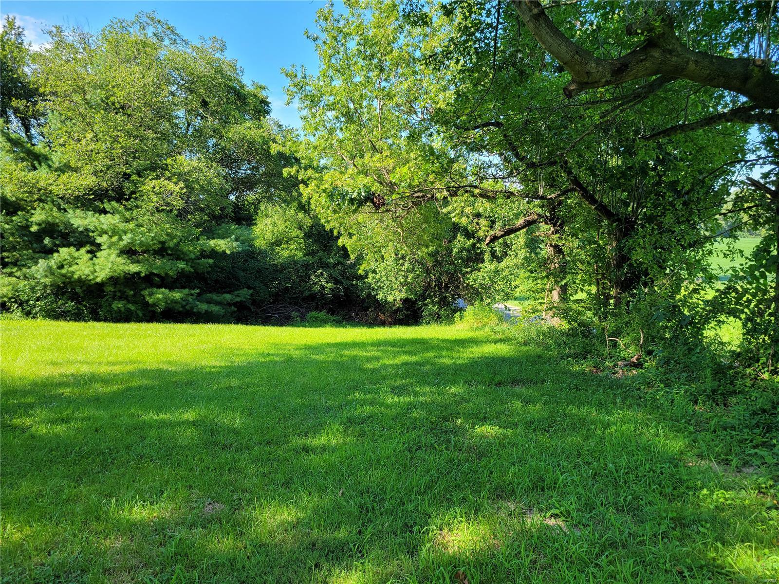 8103 Wood Station Road Alton, IL 62002 - Photo 32 of 43