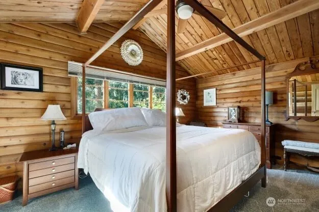 $950,000 | 898 East Meadowood Lane, Freeland, WA 98249