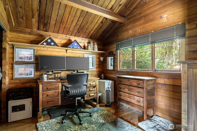 $950,000 | 898 East Meadowood Lane, Freeland, WA 98249