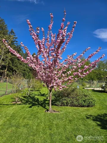 $950,000 | 898 East Meadowood Lane, Freeland, WA 98249