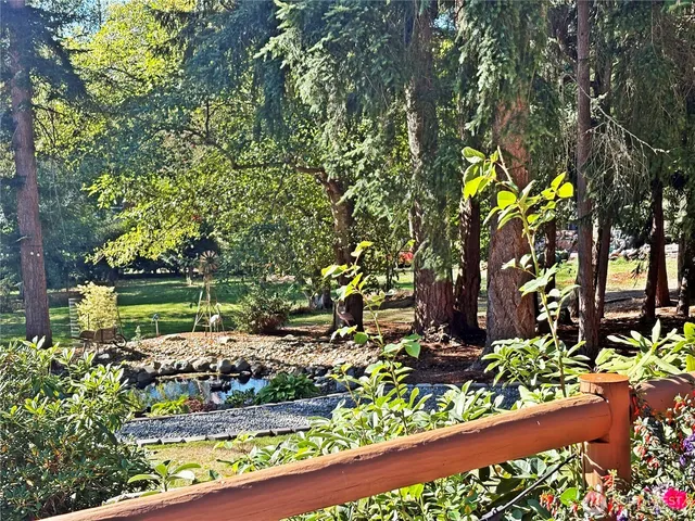 $950,000 | 898 East Meadowood Lane, Freeland, WA 98249