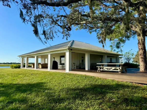 $2,195,000 | 14151 Center Street, Okeechobee, FL 34974