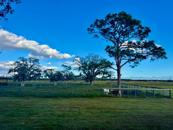$2,195,000 | 14151 Center Street, Okeechobee, FL 34974