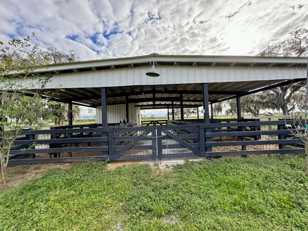 $2,195,000 | 14151 Center Street, Okeechobee, FL 34974