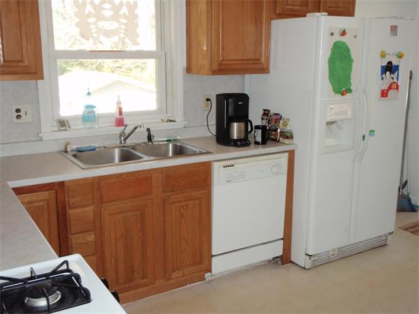 55 Colony Road Phillipston, MA 01331 - Photo 4 of 20