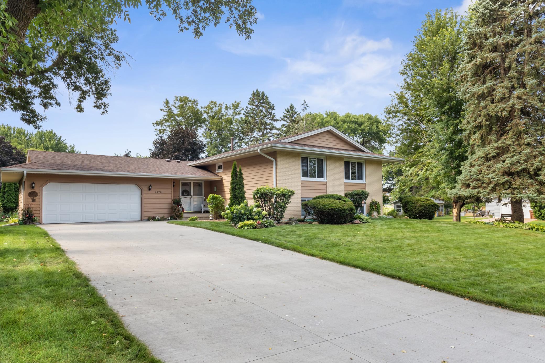 2470 Hillside Road White Bear Lake, MN 55110 - Photo 1 of 55