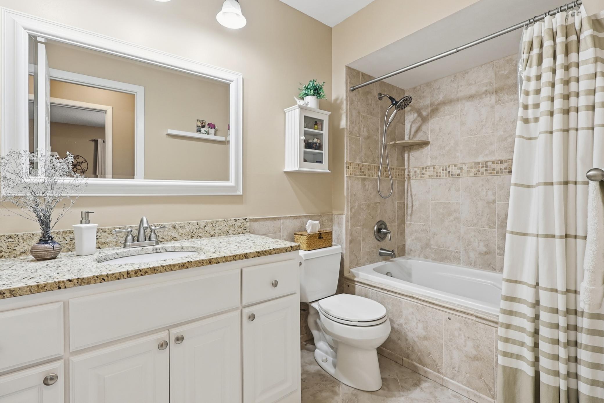 2470 Hillside Road White Bear Lake, MN 55110 - Photo 17 of 55