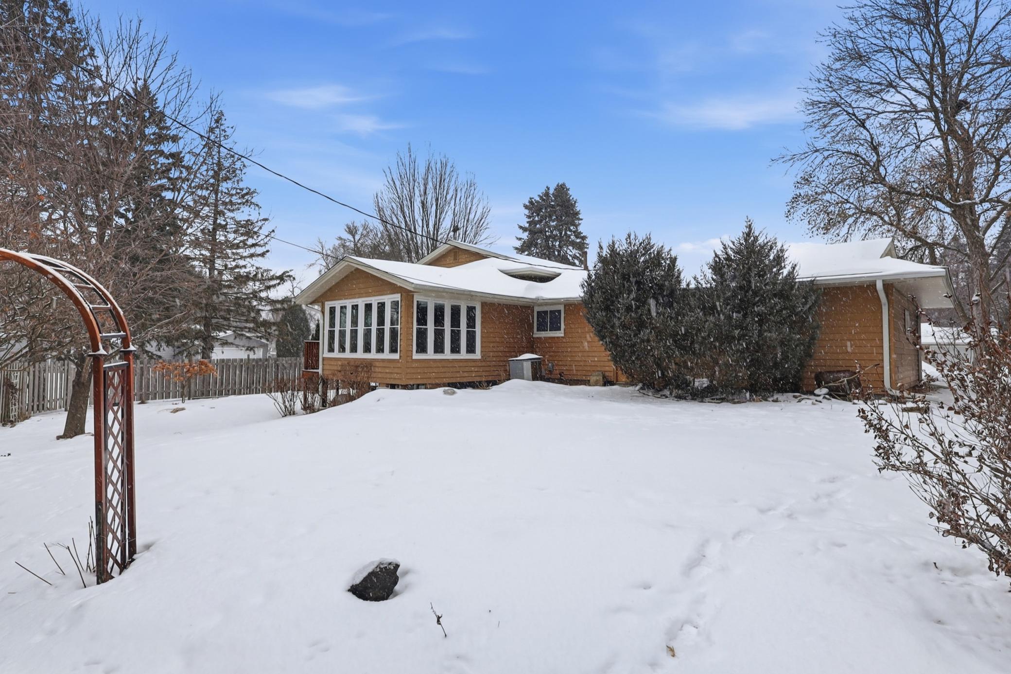 2470 Hillside Road White Bear Lake, MN 55110 - Photo 33 of 55