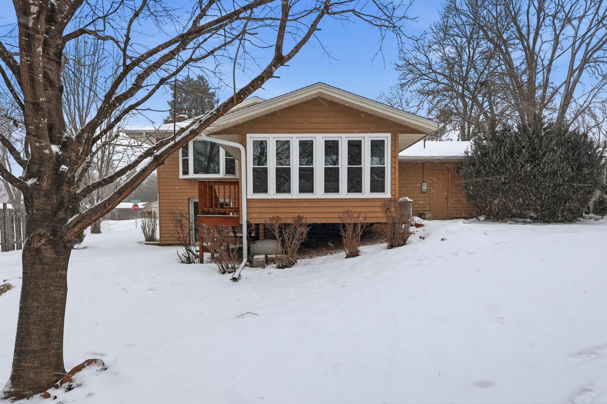 2470 Hillside Road White Bear Lake, MN 55110 - Photo 34 of 55