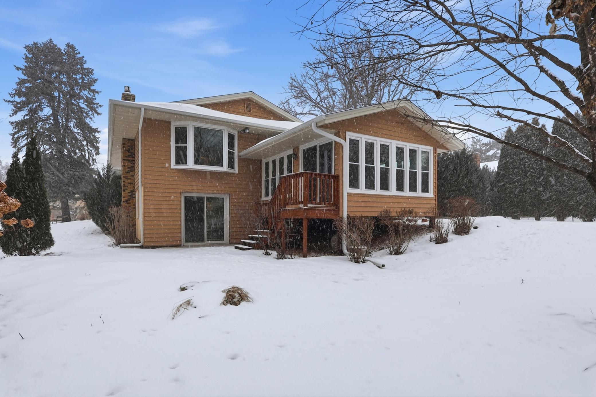 2470 Hillside Road White Bear Lake, MN 55110 - Photo 35 of 55