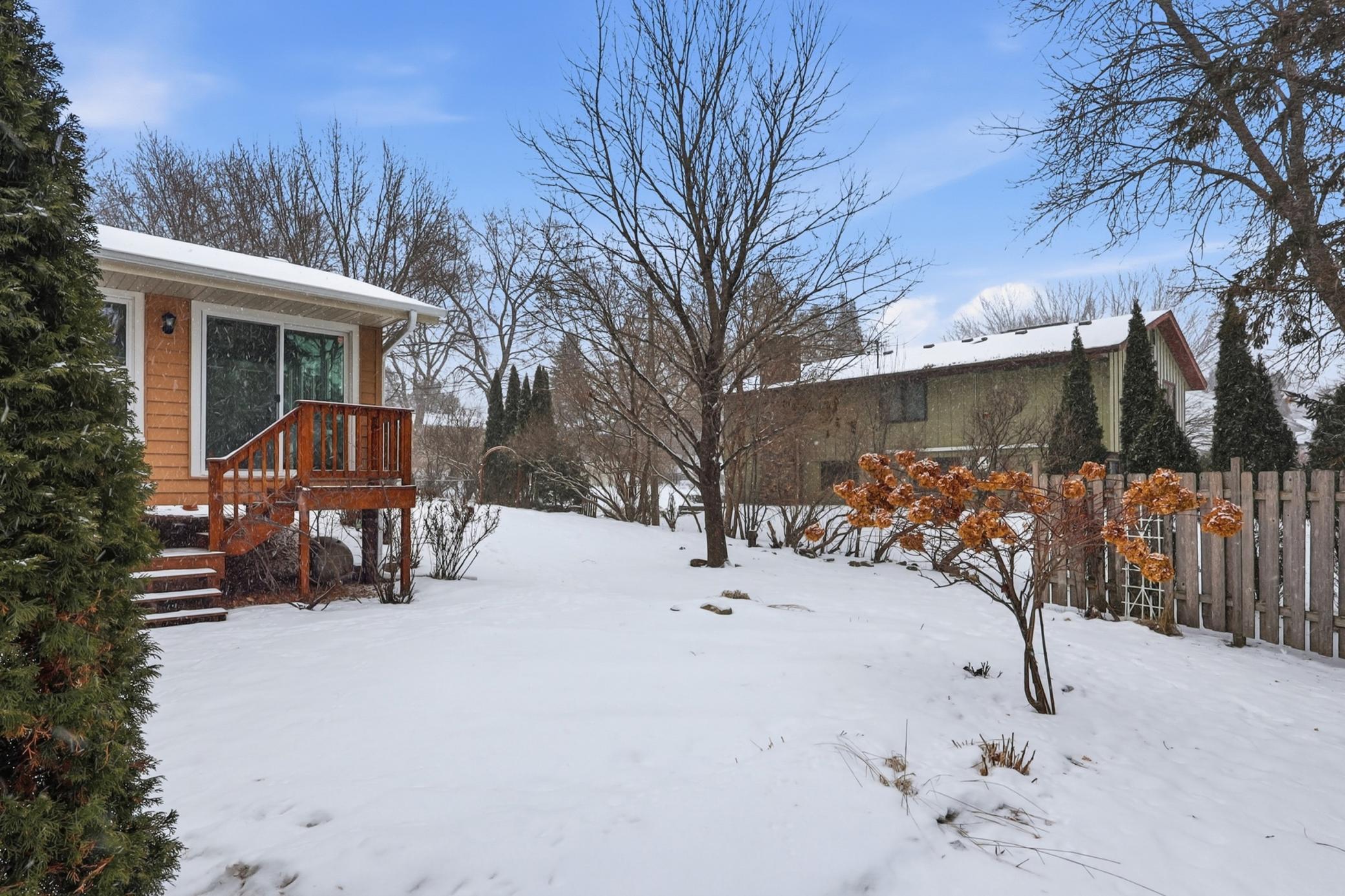 2470 Hillside Road White Bear Lake, MN 55110 - Photo 36 of 55