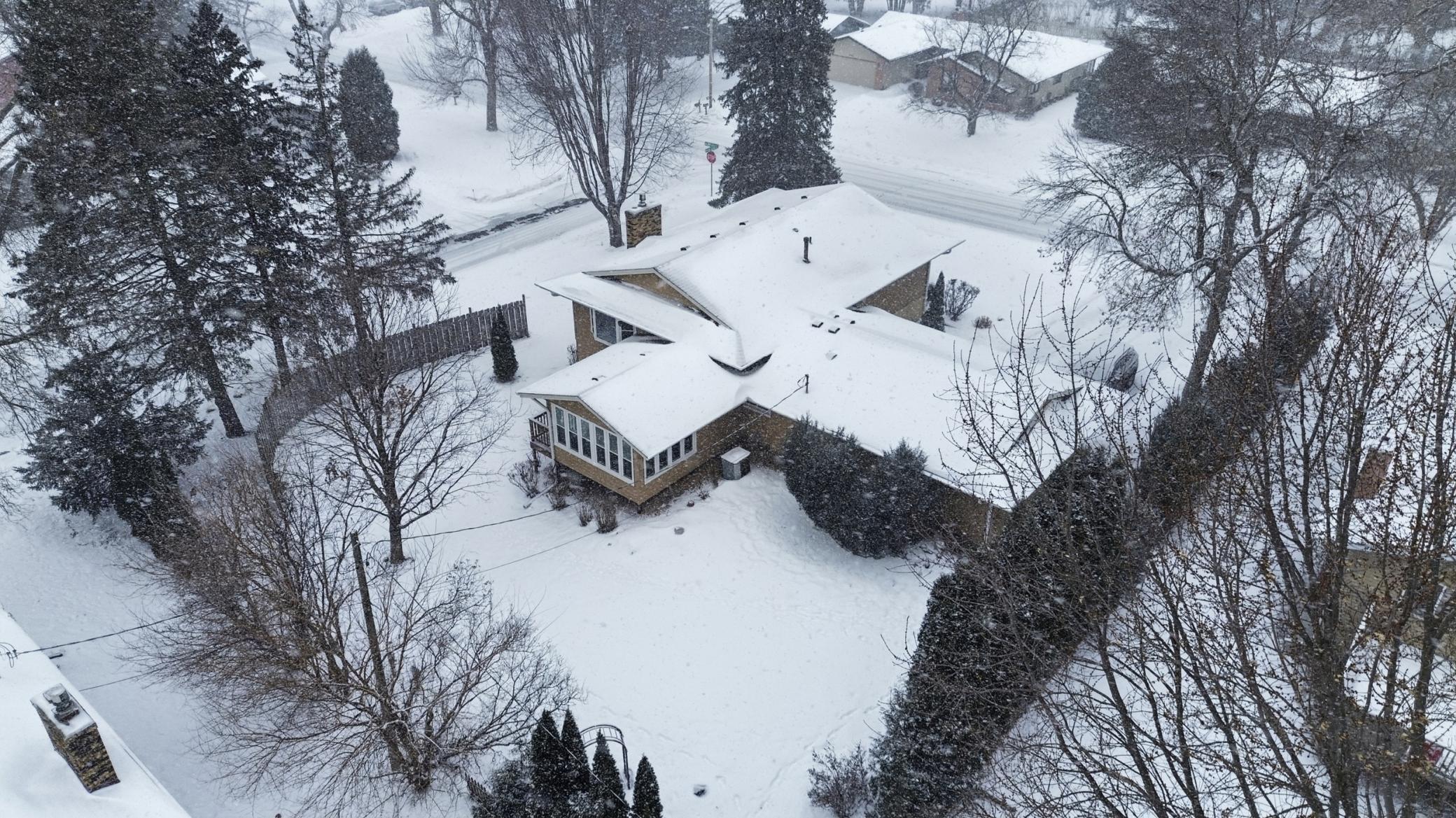 2470 Hillside Road White Bear Lake, MN 55110 - Photo 39 of 55