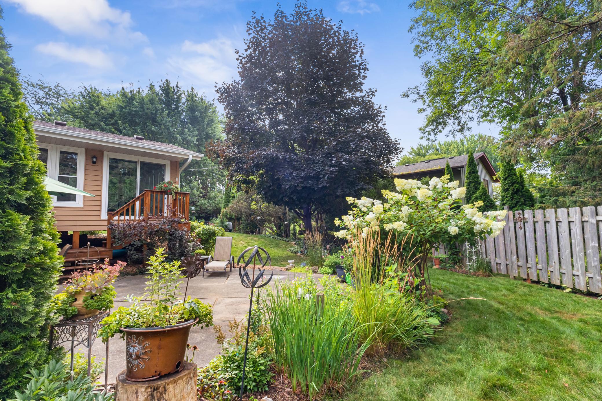 2470 Hillside Road White Bear Lake, MN 55110 - Photo 43 of 55