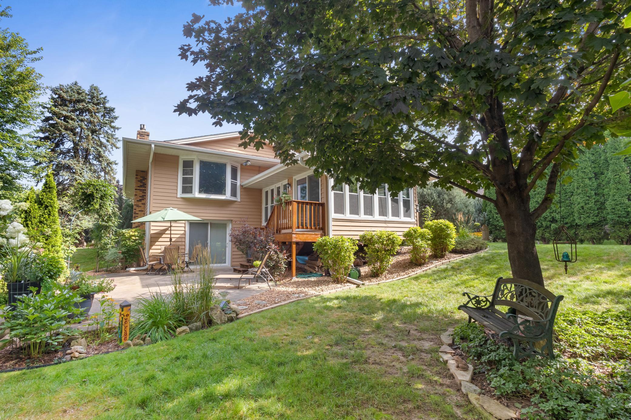 2470 Hillside Road White Bear Lake, MN 55110 - Photo 47 of 55