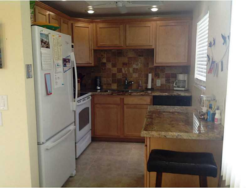 514 Fanshaw M, Unit 514 Boca Raton, FL 33434 - Photo 4 of 35 Kitchen