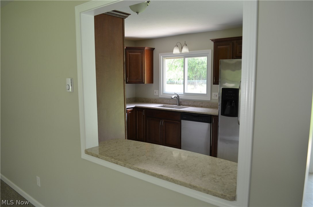 6824 Case Road North Ridgeville, OH 44039 - Photo 4 of 34