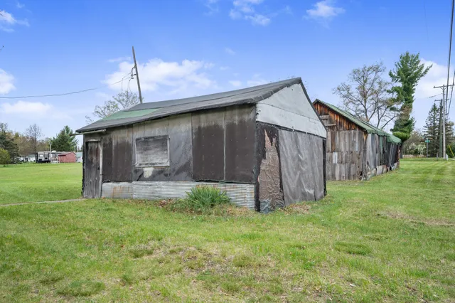 $49,000 | 155 North Cook Avenue, Harrison, MI 48625