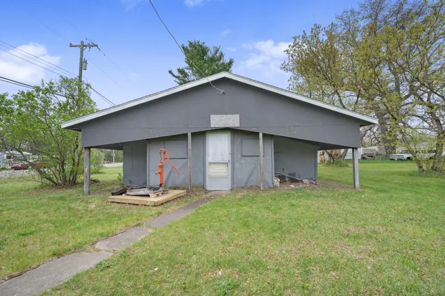 $49,000 | 155 North Cook Avenue, Harrison, MI 48625