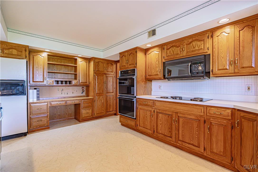 490 Timberlea Drive Nazareth, PA 18064 - Photo 22 of 48 Gallery Image 22