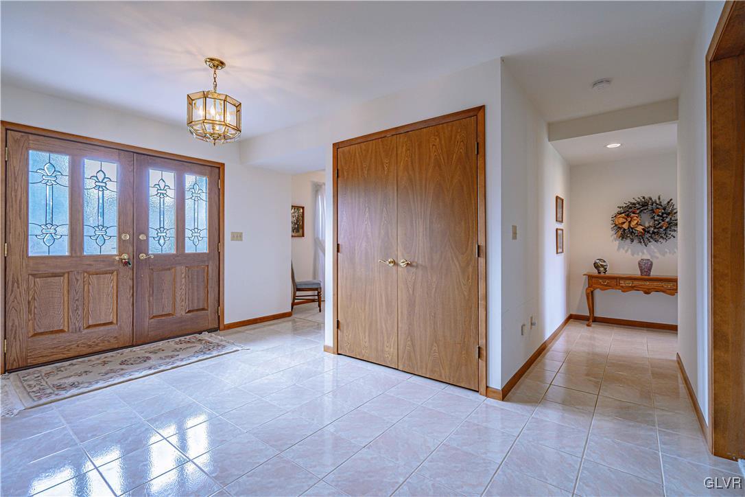 490 Timberlea Drive Nazareth, PA 18064 - Photo 8 of 48 Gallery Image 8