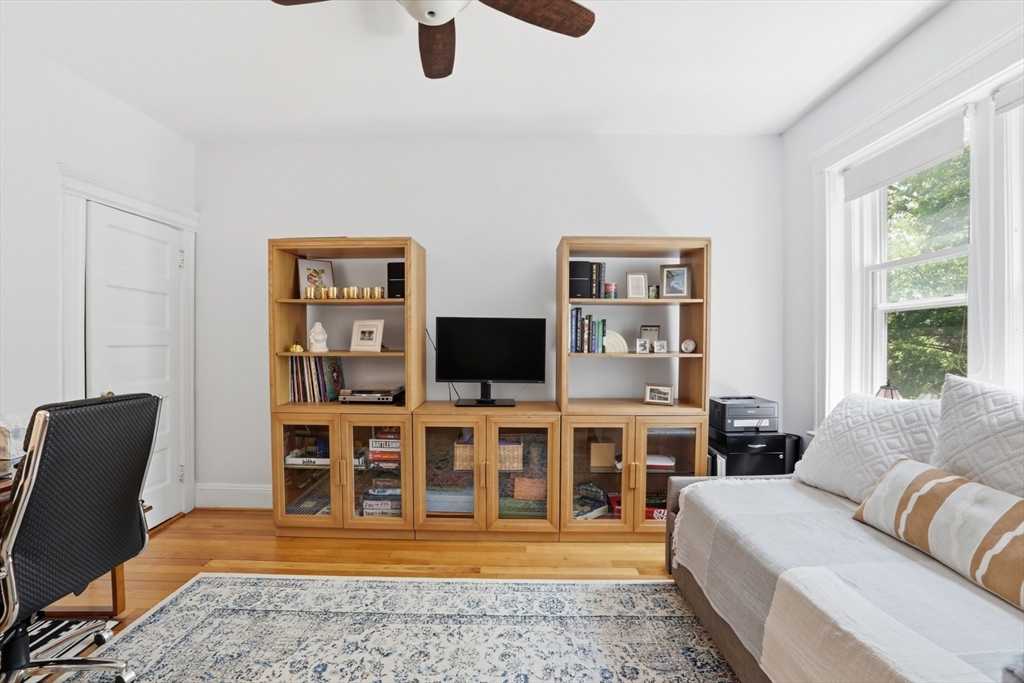 1896 Beacon Street, Unit 3 Brookline, MA 02445 - Photo 4 of 26