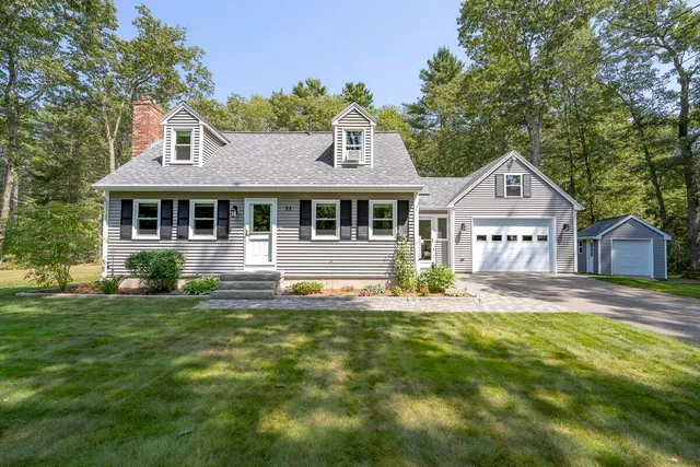 $549,900 | 23 Merrymeeting Drive, Topsham, ME 04086