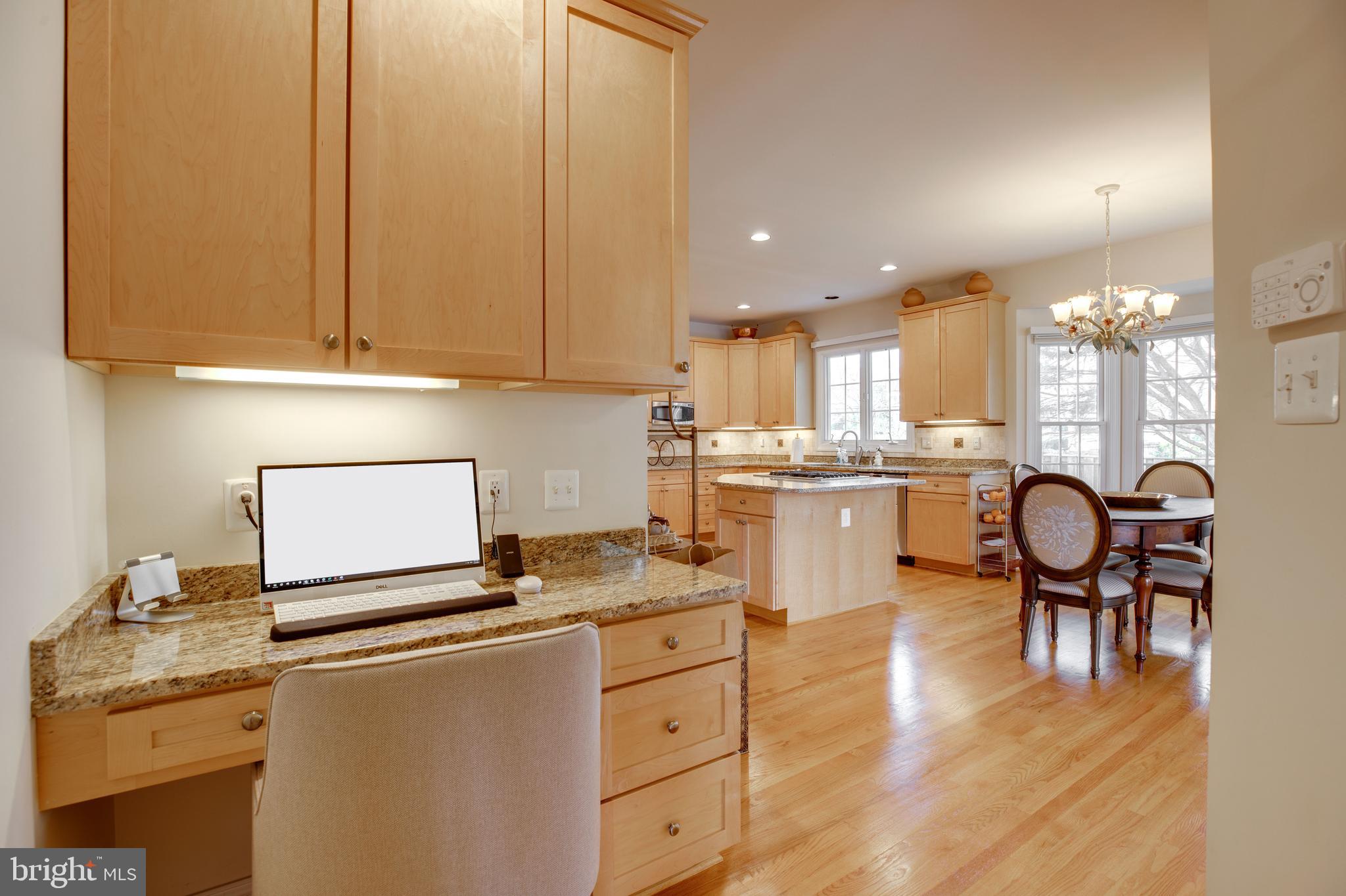 5924 Chesterbrook Road McLean, VA 22101 - Photo 11 of 100